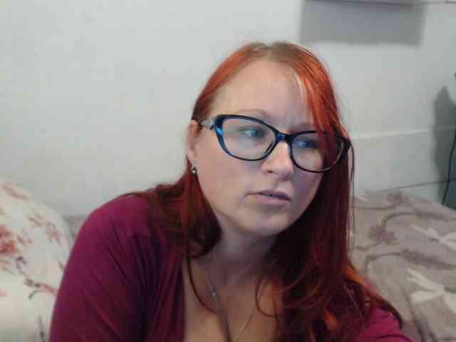 Lilia4joy webcam