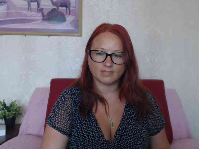 Lilia4joy webcam