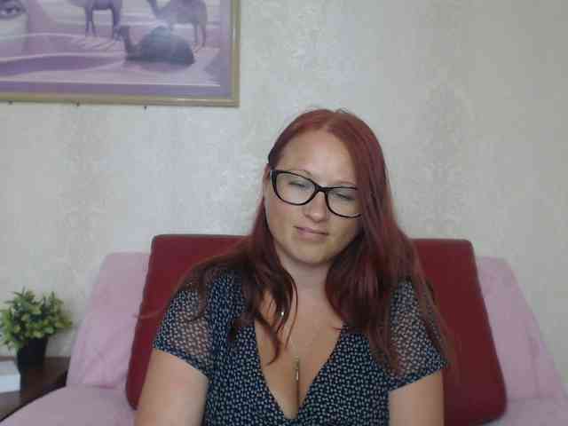 Lilia4joy webcam