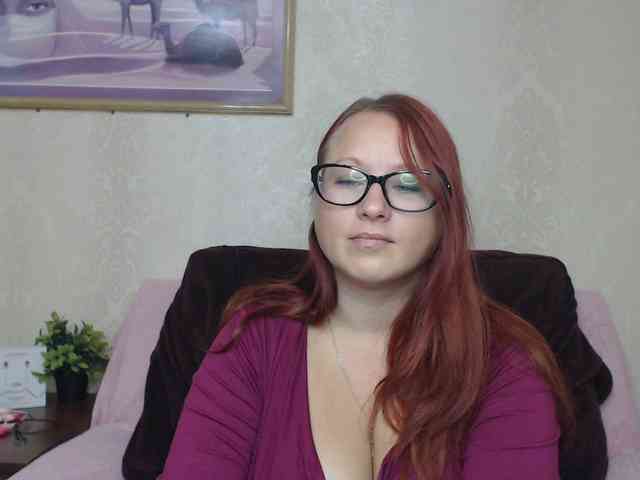 Lilia4joy webcam