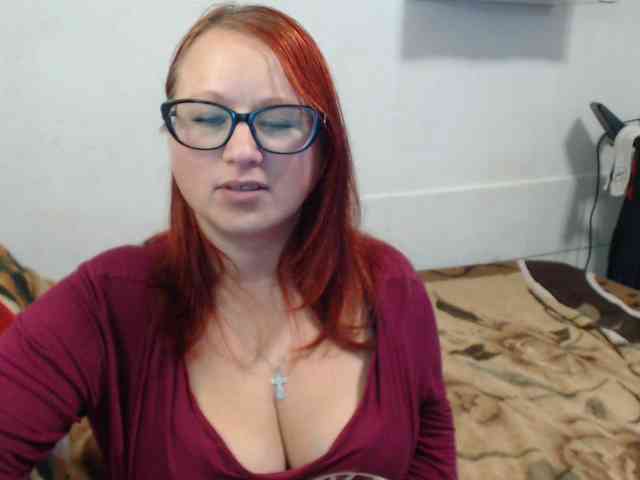 Lilia4joy webcam