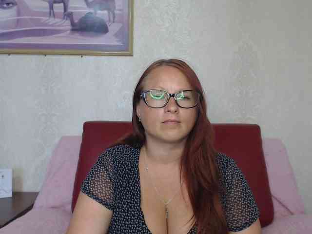 Lilia4joy webcam