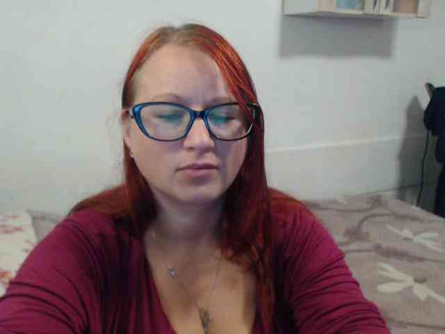 Lilia4joy webcam