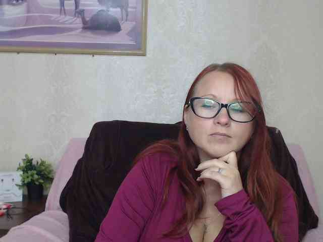 Lilia4joy webcam