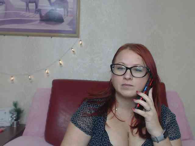 Lilia4joy webcam
