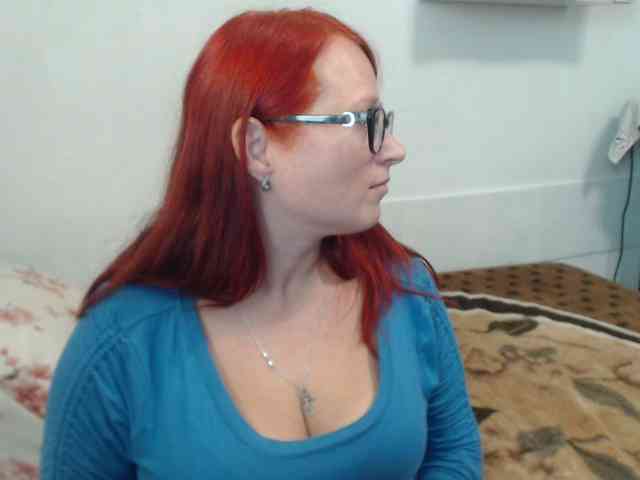 Lilia4joy webcam