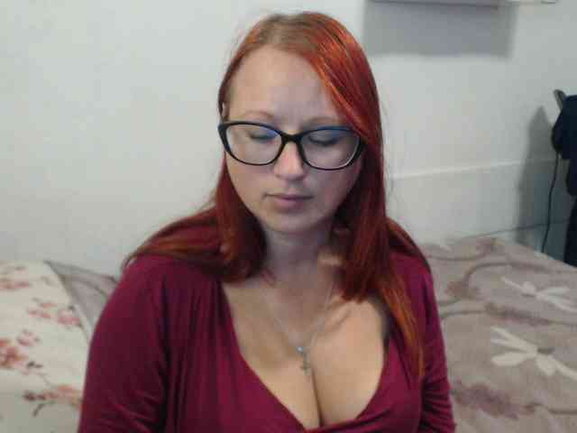 Lilia4joy webcam