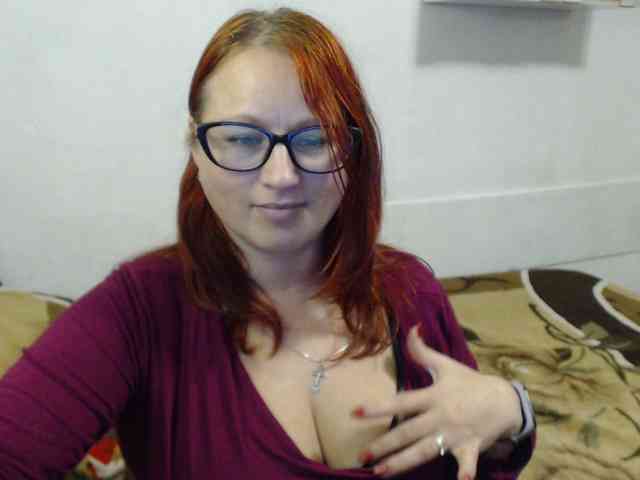 Lilia4joy webcam