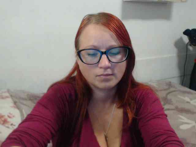 Lilia4joy webcam