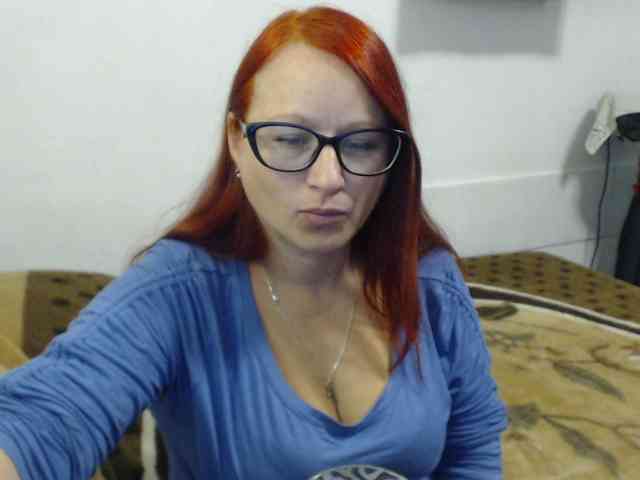 Lilia4joy webcam