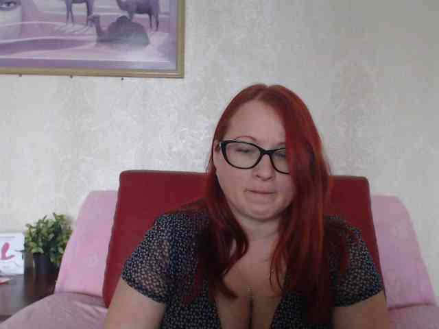Lilia4joy webcam