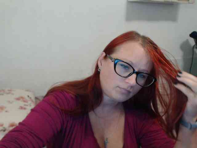 Lilia4joy webcam