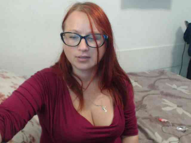 Lilia4joy webcam