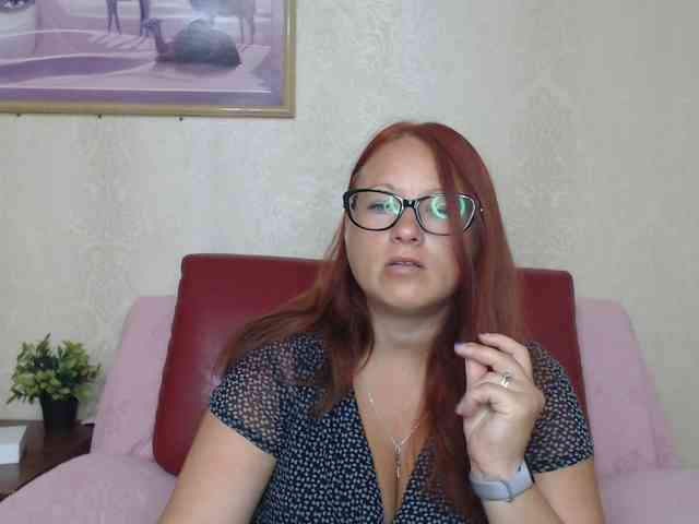 Lilia4joy webcam