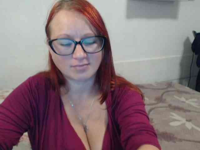 Lilia4joy webcam