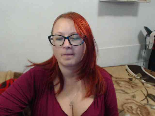 Lilia4joy webcam