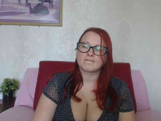 Lilia4joy webcam