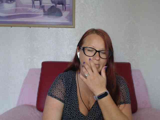 Lilia4joy webcam