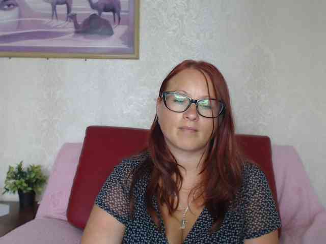Lilia4joy webcam