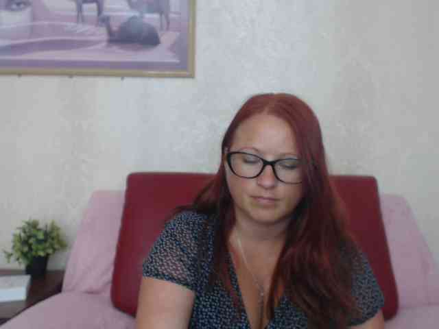 Lilia4joy webcam