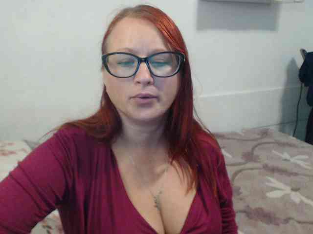 Lilia4joy webcam