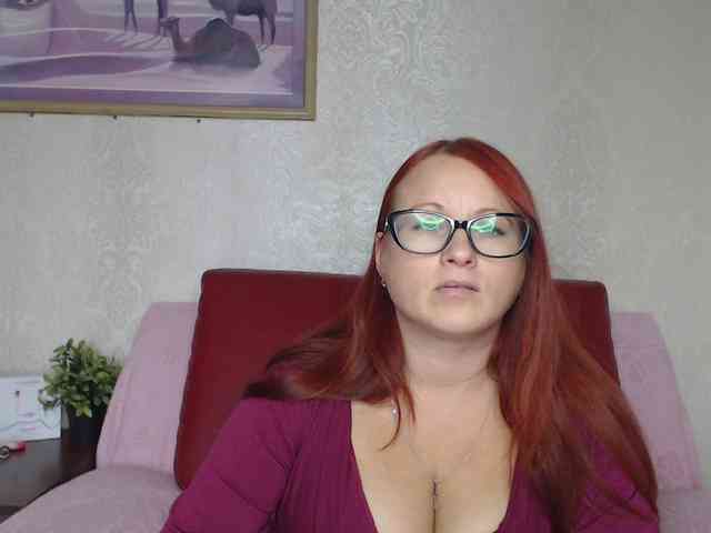 Lilia4joy webcam