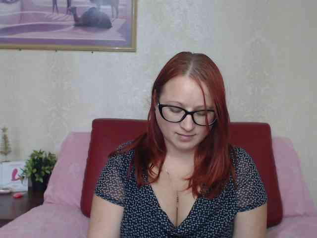 Lilia4joy webcam