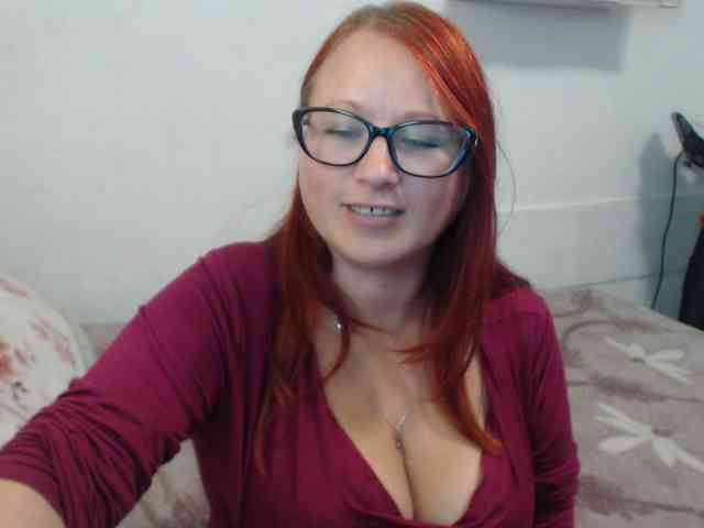 Lilia4joy webcam