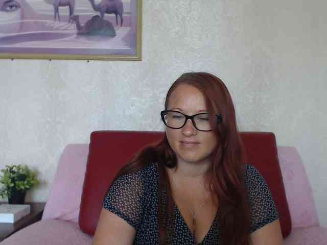Lilia4joy webcam