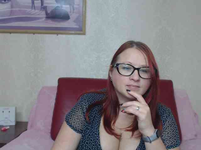 Lilia4joy webcam