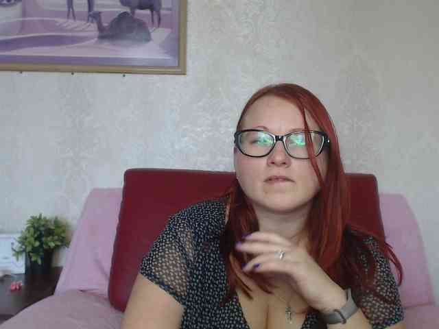 Lilia4joy webcam