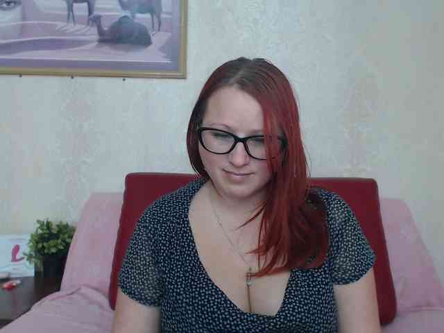 Lilia4joy webcam