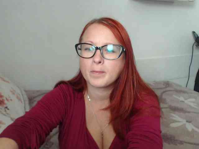 Lilia4joy webcam