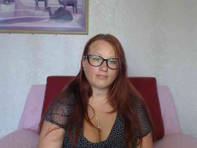 Lilia4joy webcam
