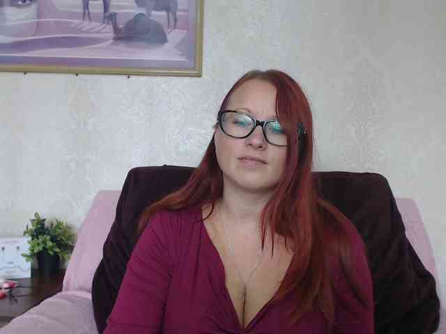 Lilia4joy webcam