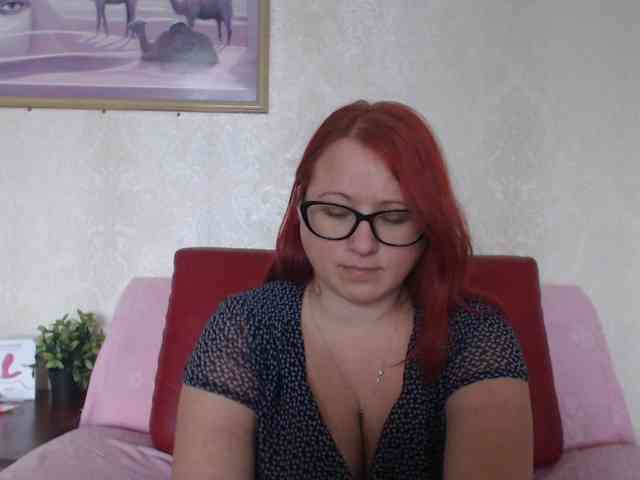 Lilia4joy webcam