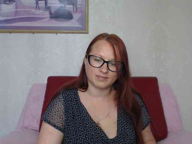 Lilia4joy webcam
