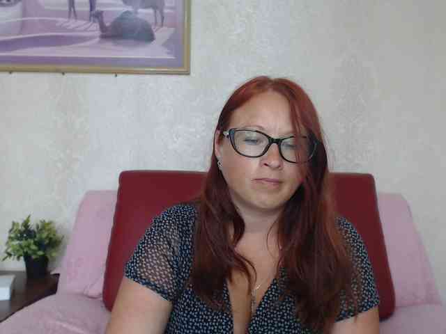 Lilia4joy webcam