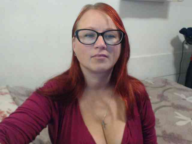Lilia4joy webcam