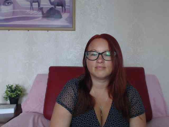 Lilia4joy webcam