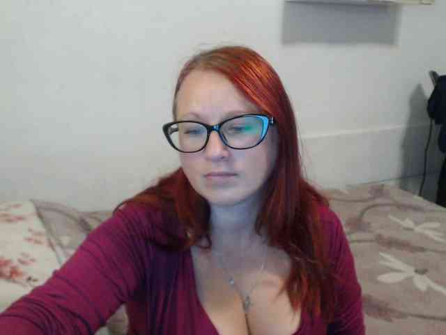 Lilia4joy webcam