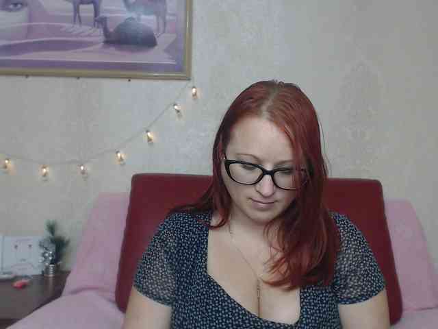 Lilia4joy webcam