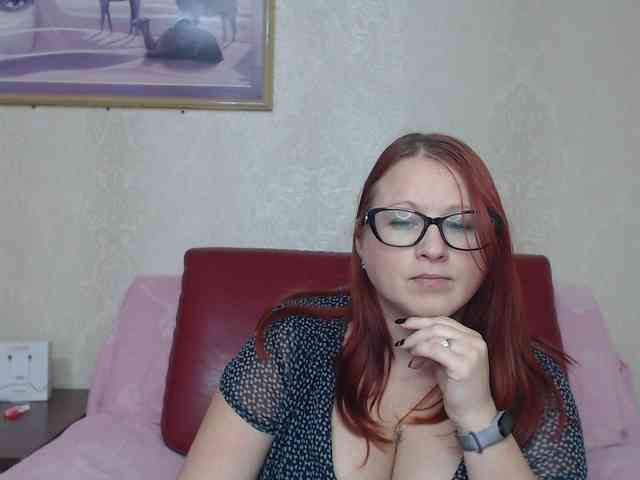 Lilia4joy webcam
