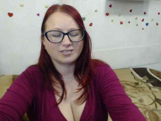 Lilia4joy webcam