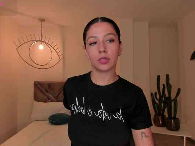 LelaWest webcam