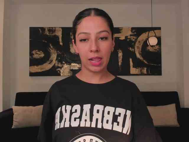 LelaWest webcam