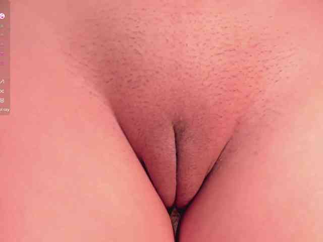 LelaWest webcam