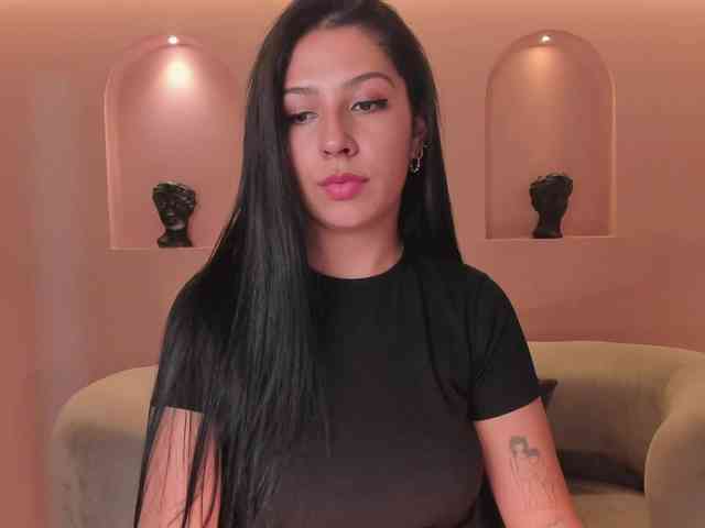 LelaWest webcam