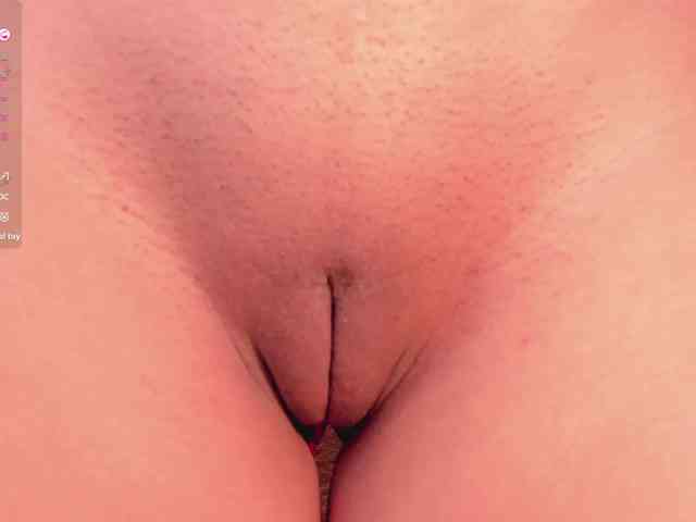 LelaWest webcam
