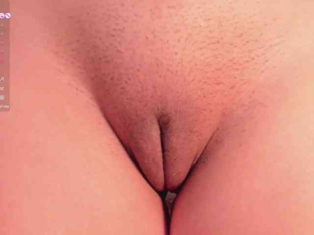 LelaWest webcam